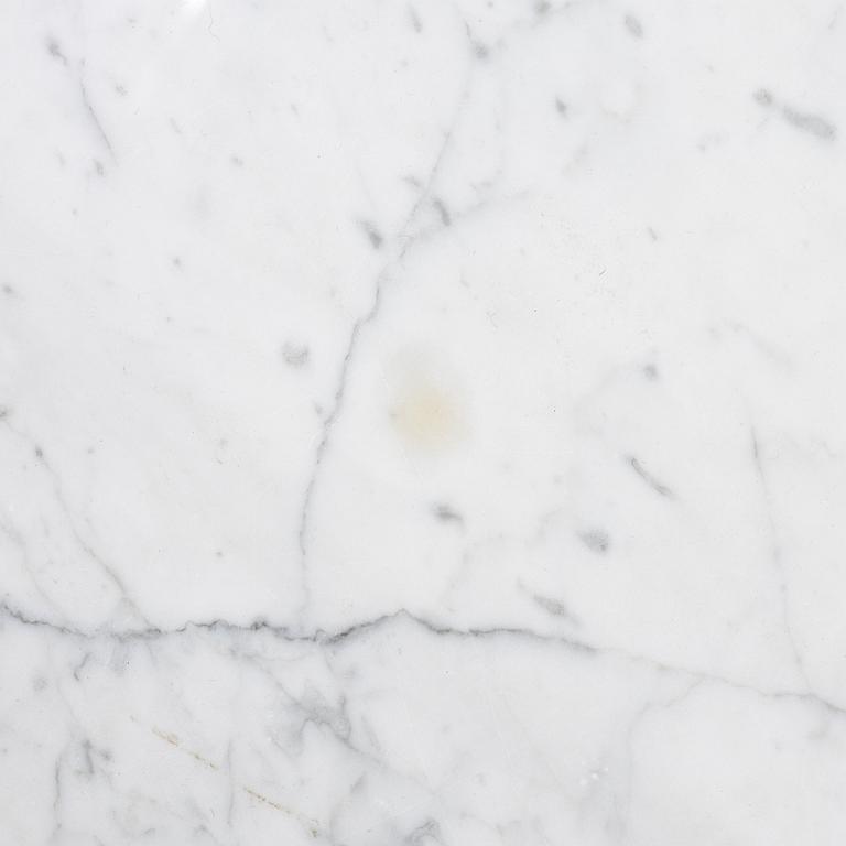 Dennis Marquart, a coffee table, OX Denmarq.