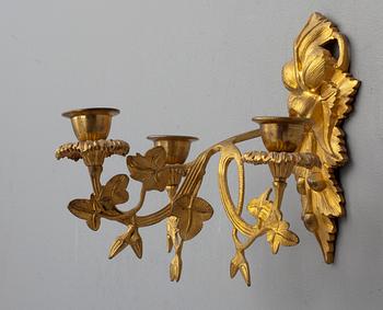 LAMPETTER, ett par, förgylld brons, 1800-talets slut.