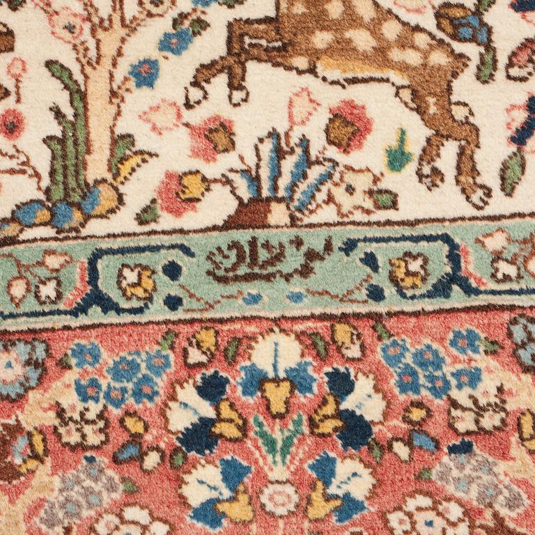 MATTA, semiantik/old, Kirman, figural, ca 207 X 141 cm.