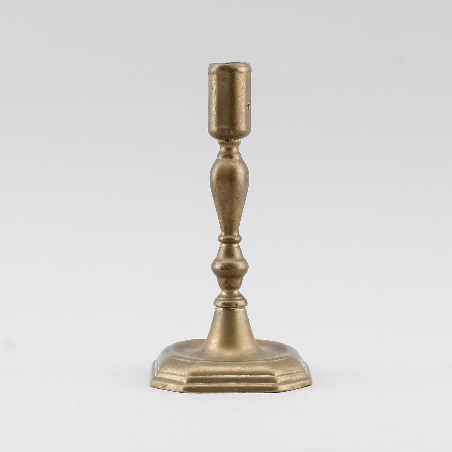 LJUSSTAKE, mässing, 1700-tal.