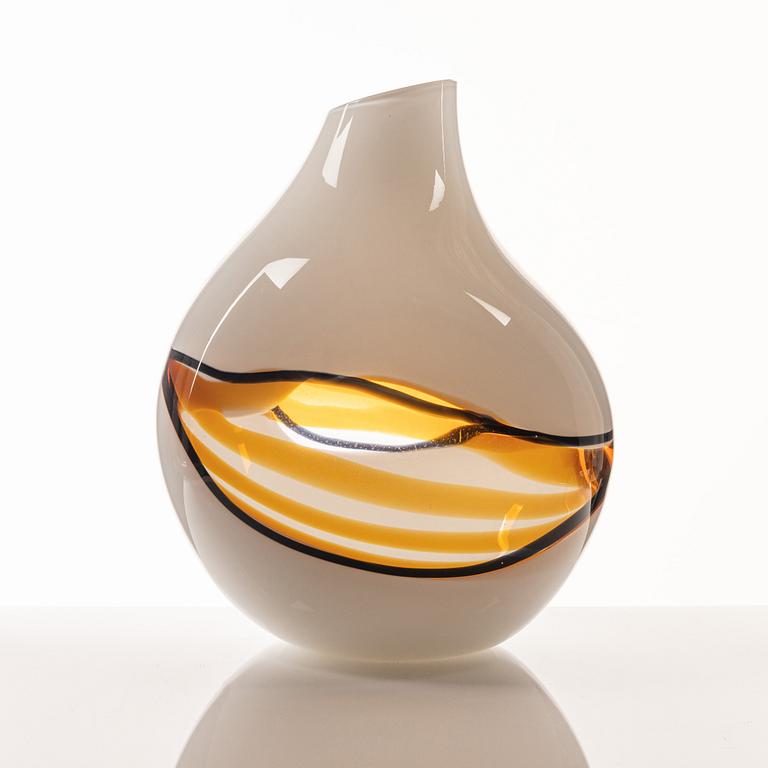 A Serguso glass vase, Murano, Italy.