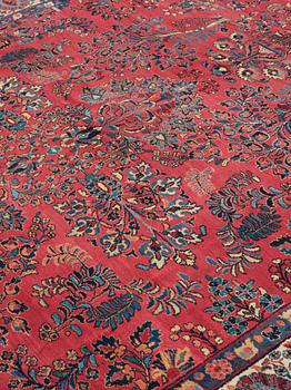 MATTA. Semiantik/Old Lilihan sannolikt. 471 x 349 cm (kortsidorna med 2-2,5 cm blå slätväv).