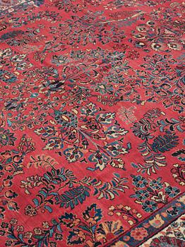 CARPET. Semi-antique/Old Lilihan, probably. 471 x 349 cm (the ends have 2-2,5 cm blue flat weave).