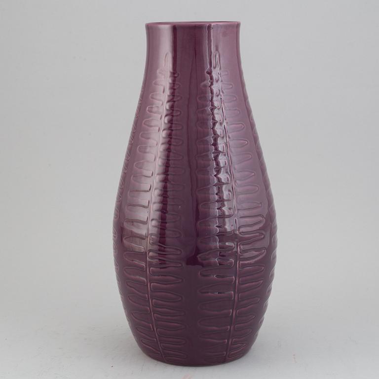Bo Fajans ceramic vase.