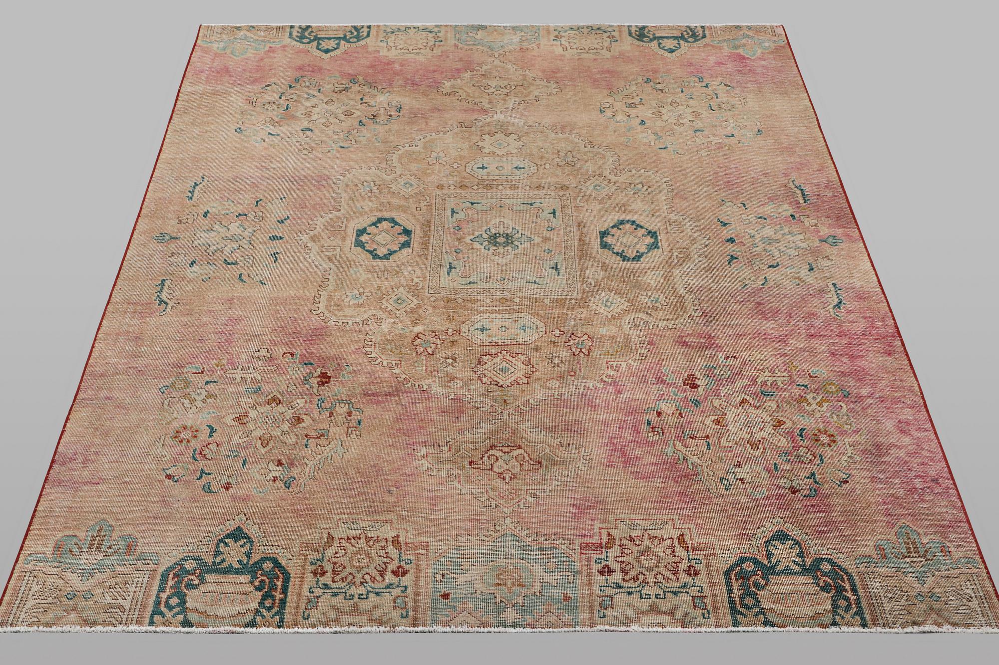 Matta, Orientalisk, vintage design, ca 254x192 cm.