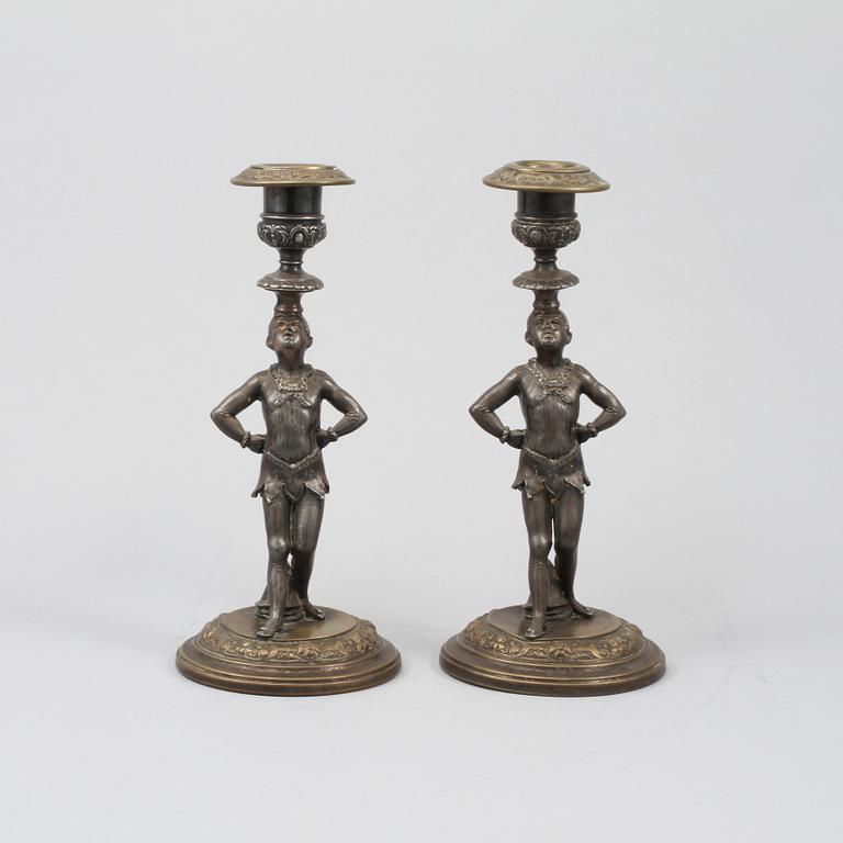 LJUSSTAKAR, ett par, omkring år 1900.