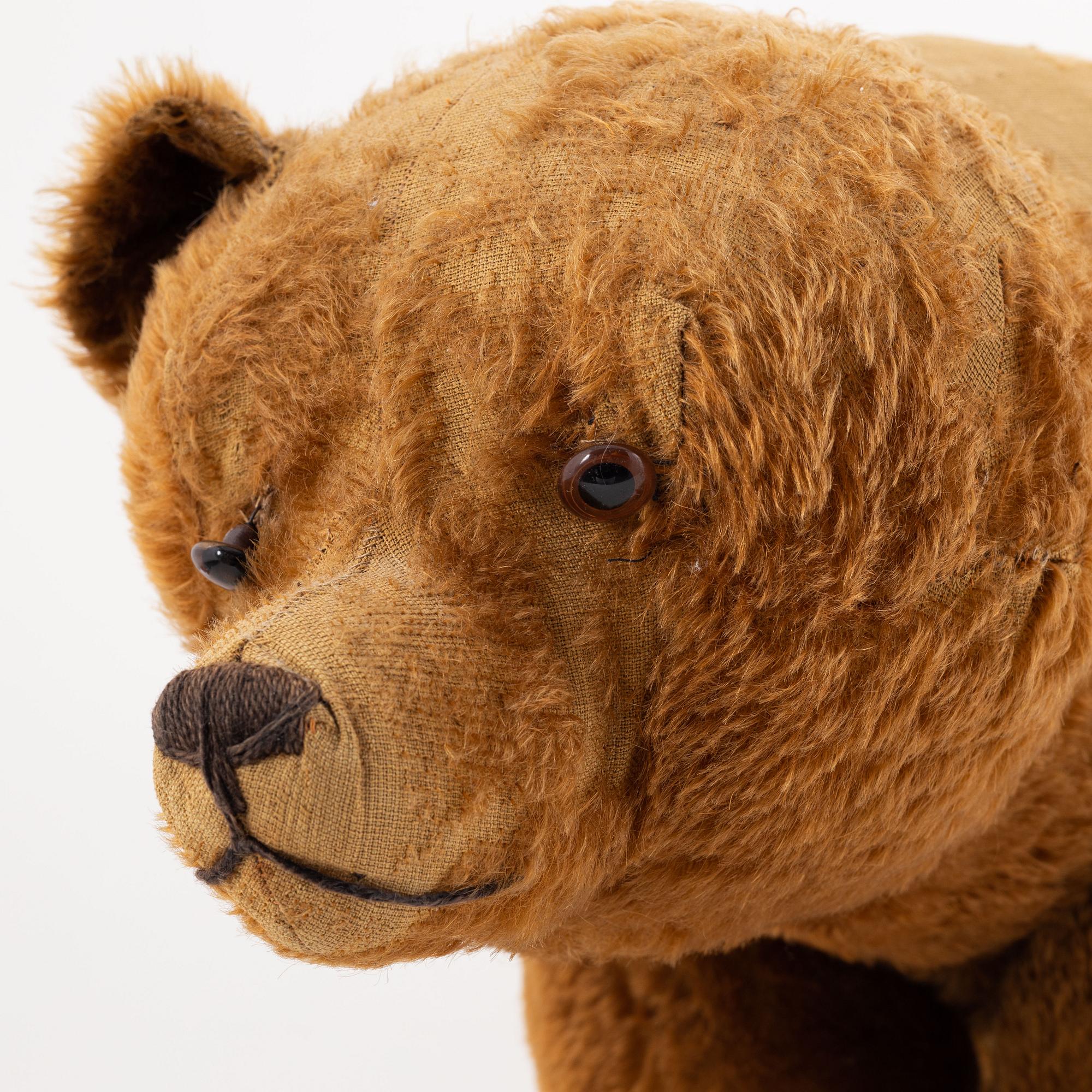 Leksaksbjörn, möjligen Steiff, 1900-talets första hälft.