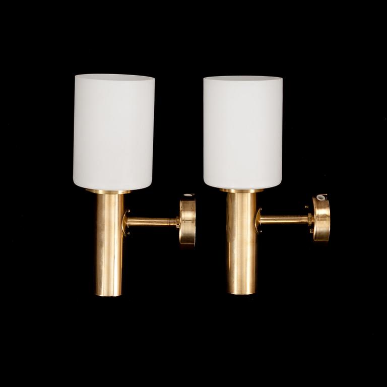 VÄGGLAMPOR, ett par, 1900-talets slut.