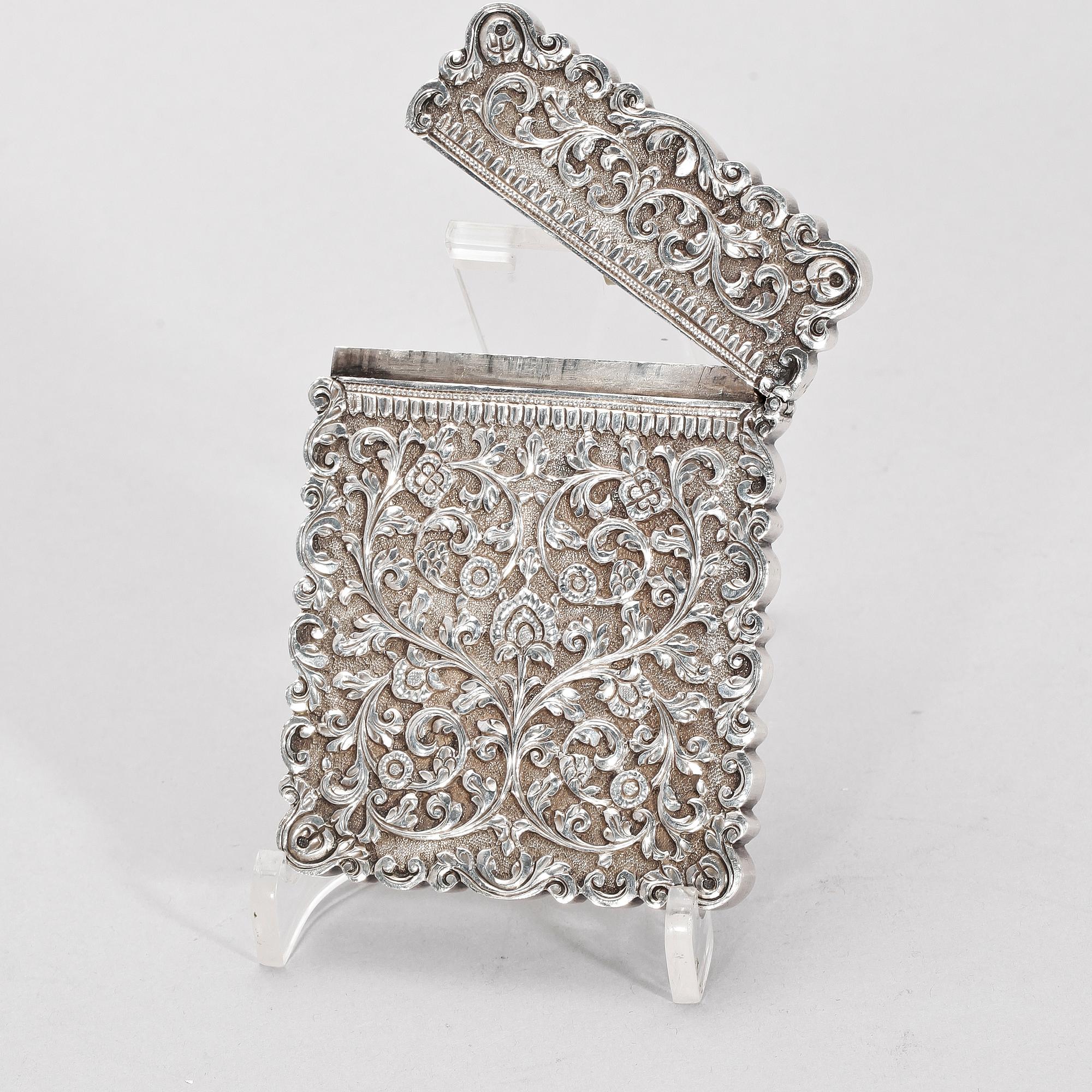 VISITKORTSHÅLLARE, silver. Orientaliskt, 1900-talets början. Ca 135 gr.