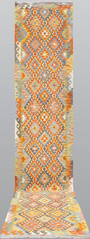 A kilim runner, ca 492 x 80 cm.