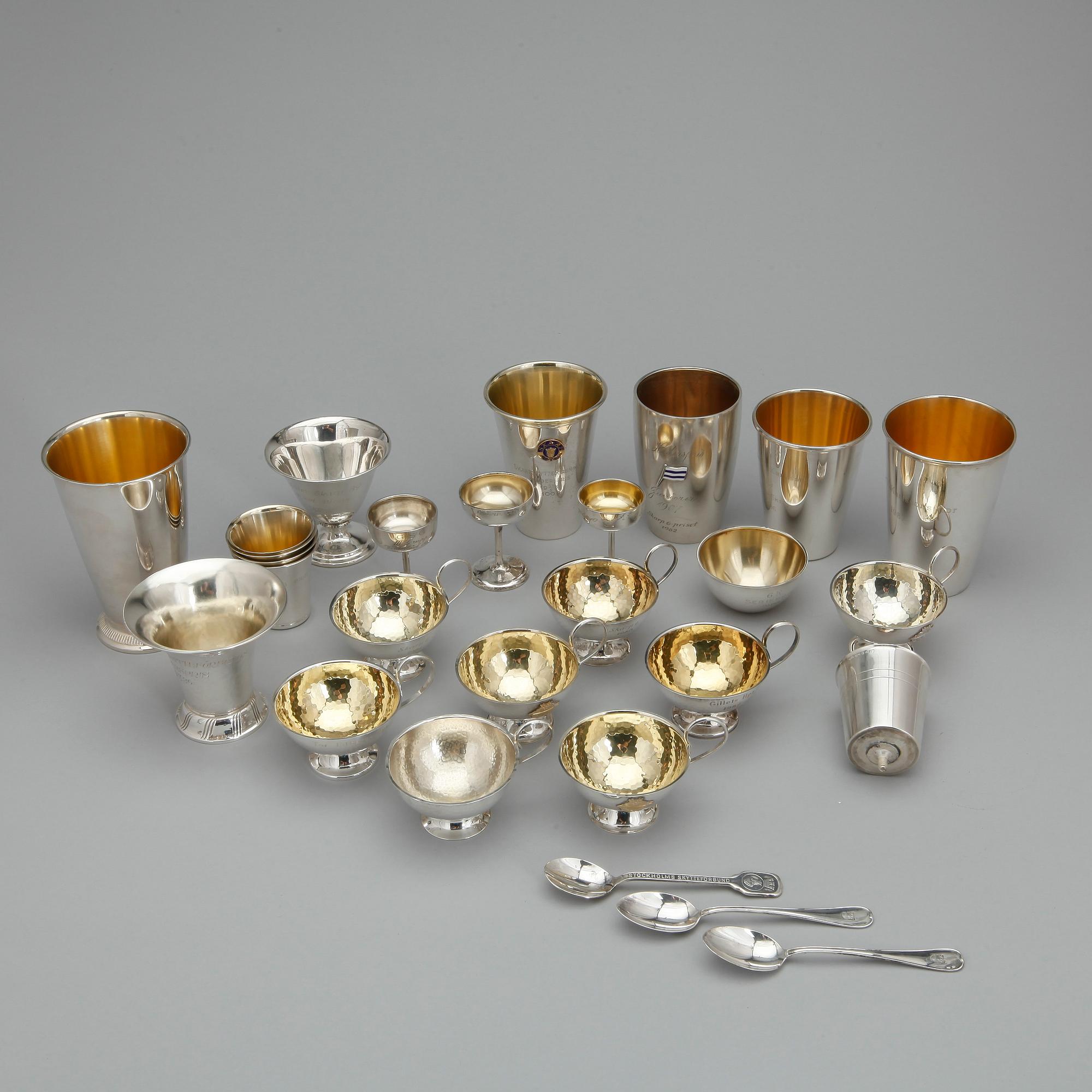 PARTI SILVER, ca 27 delar, bl.a Ceson, Göteborg 1985. Total, vikt ca 1090 gram.