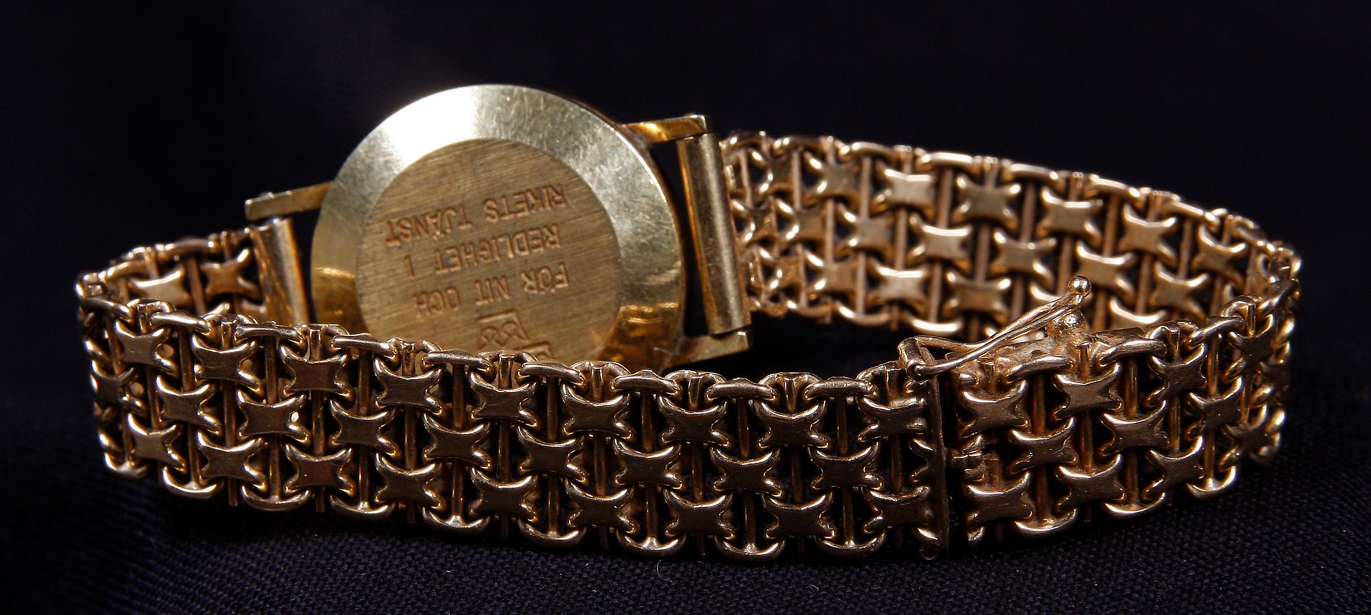 DAMARMBANDSUR, guld 18K, Certina, armbandet Stockholm 1962. Totalvikt 30 gram.