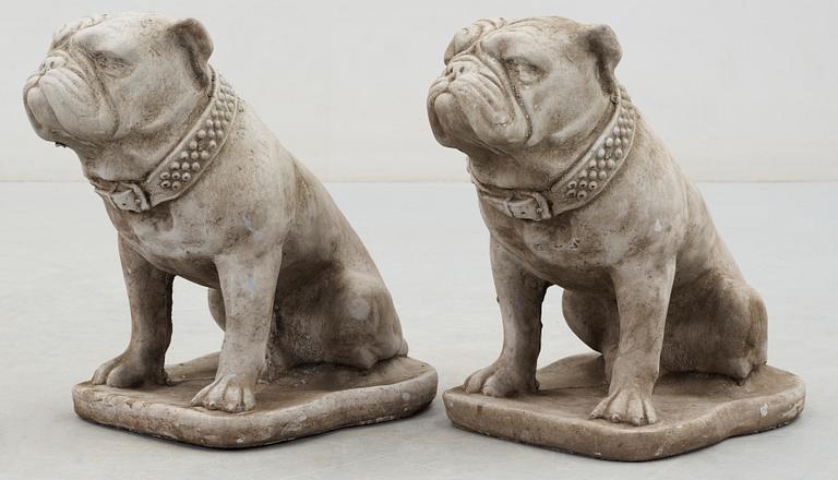 TRÄDGÅRDSSKULPTURER, ett par, gjutmassa, 2000-tal.