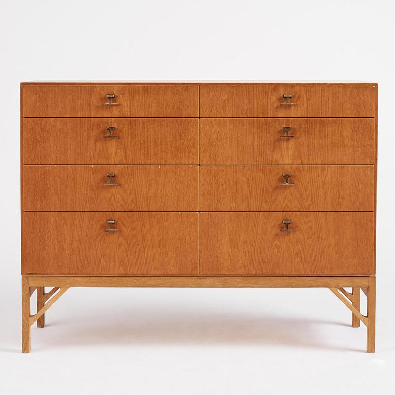 Børge Mogensen, byrå, modell "234 China", FDB Møbler, Danmark, 1940-talet.