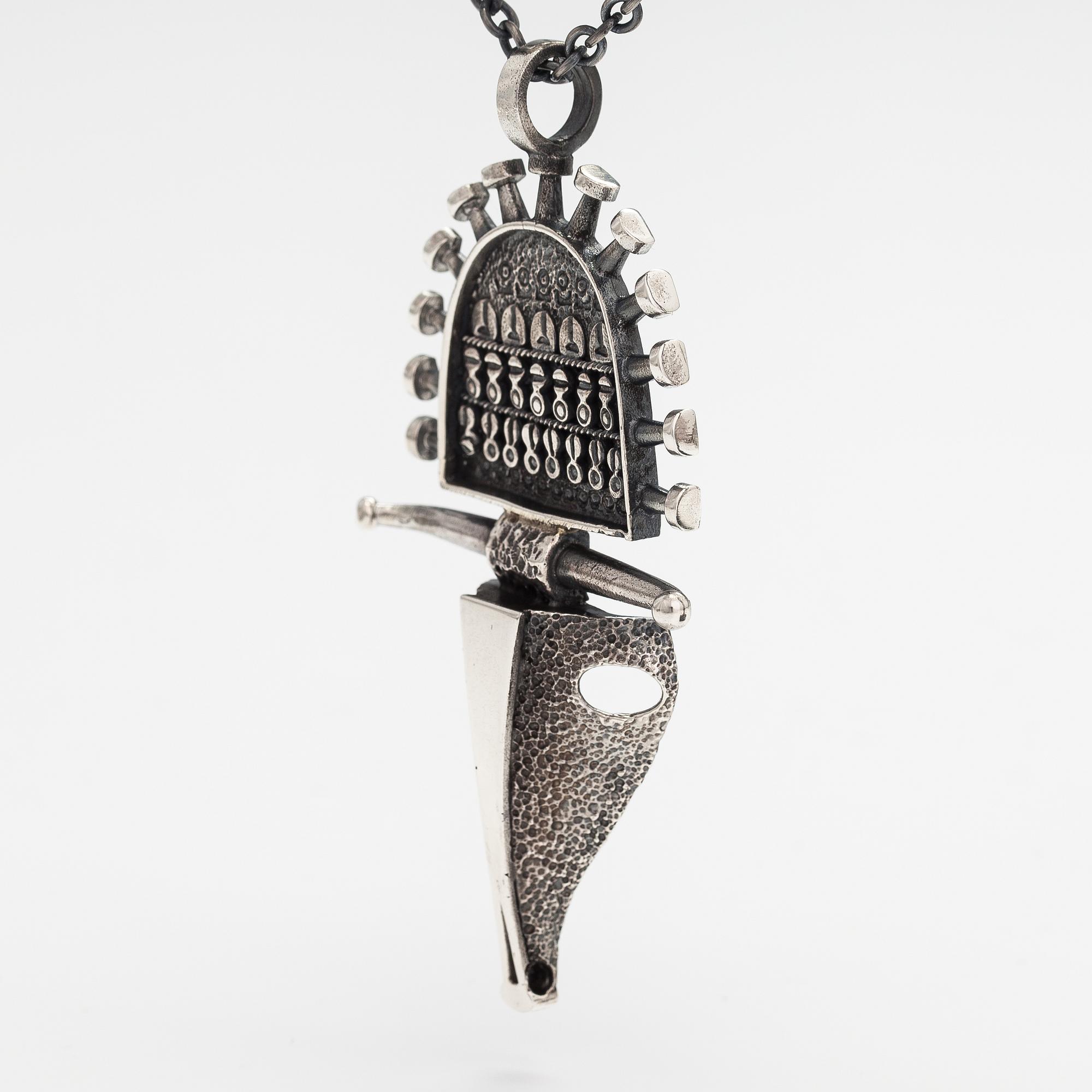 Jorma Laine, A silver necklace "Ox head". Turun Hopea, Turku.