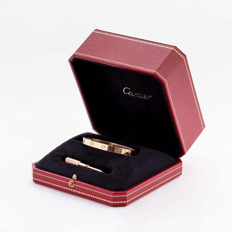 Cartier armband "Love" 18K roséguld med fyra runda briljantslipade diamanter.