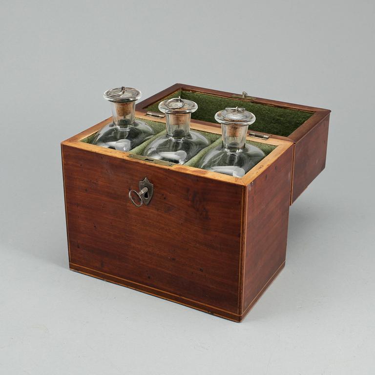 FLASKSCHATULL, 1800-tal.