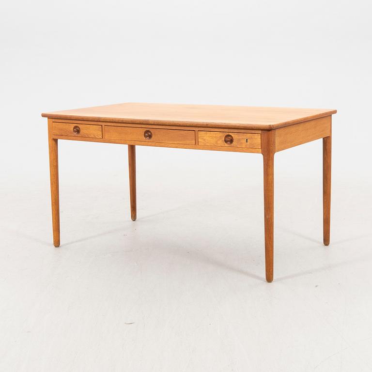 Hans J Wegner, an AT-305 oak desk from Andreas Tuck Denmark.