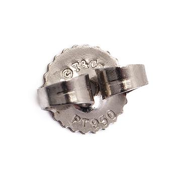 Tiffany & Co, Lace Flower korvakorut, platinaa ja timantteja.