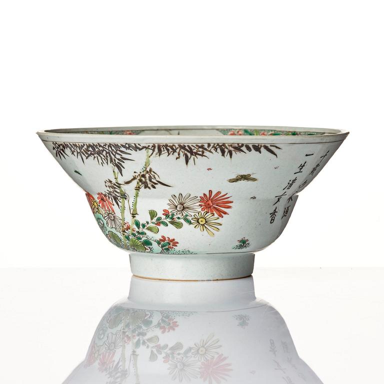 Skål, porslin. Qingdynastin, Kangxi (1662-1722).