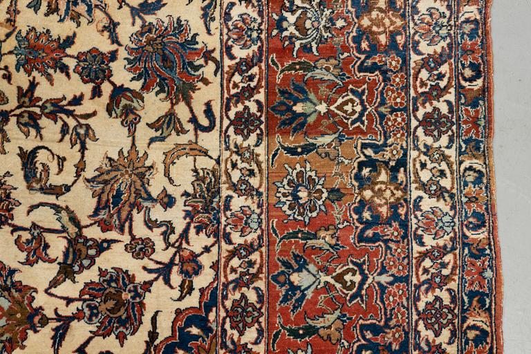 A carpet, semi-antique Esfahan, ca 375 x 252 cm.