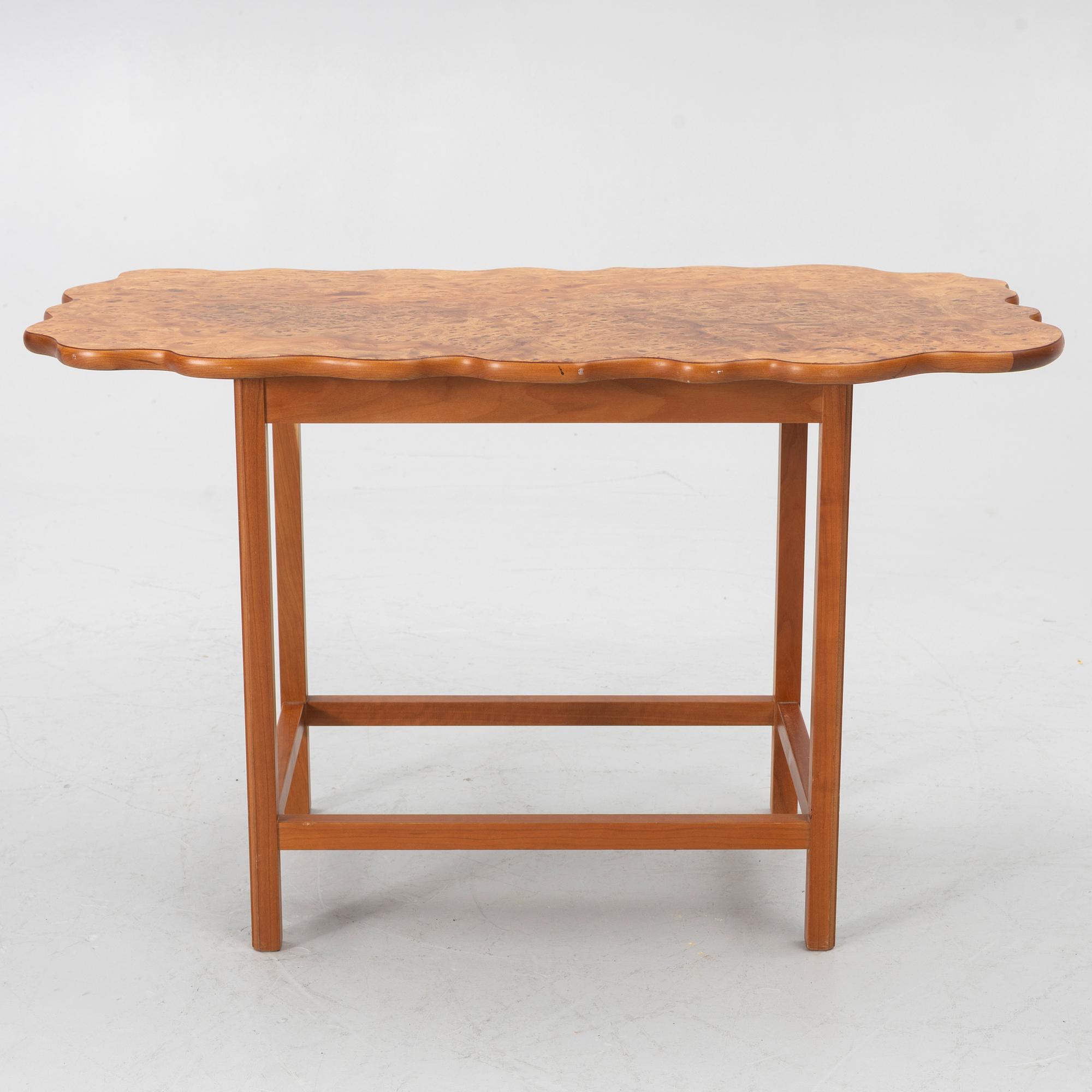 Josef Frank, soffbord, modell B1058, Firma Svenskt Tenn, efter 1985.