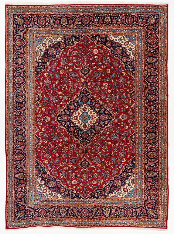 A carpet, Kashan, c. 410 x 296 cm.