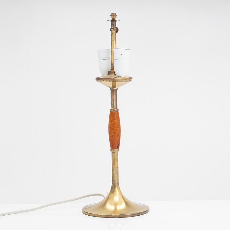 A mid-20th century table lamp for Sievä.