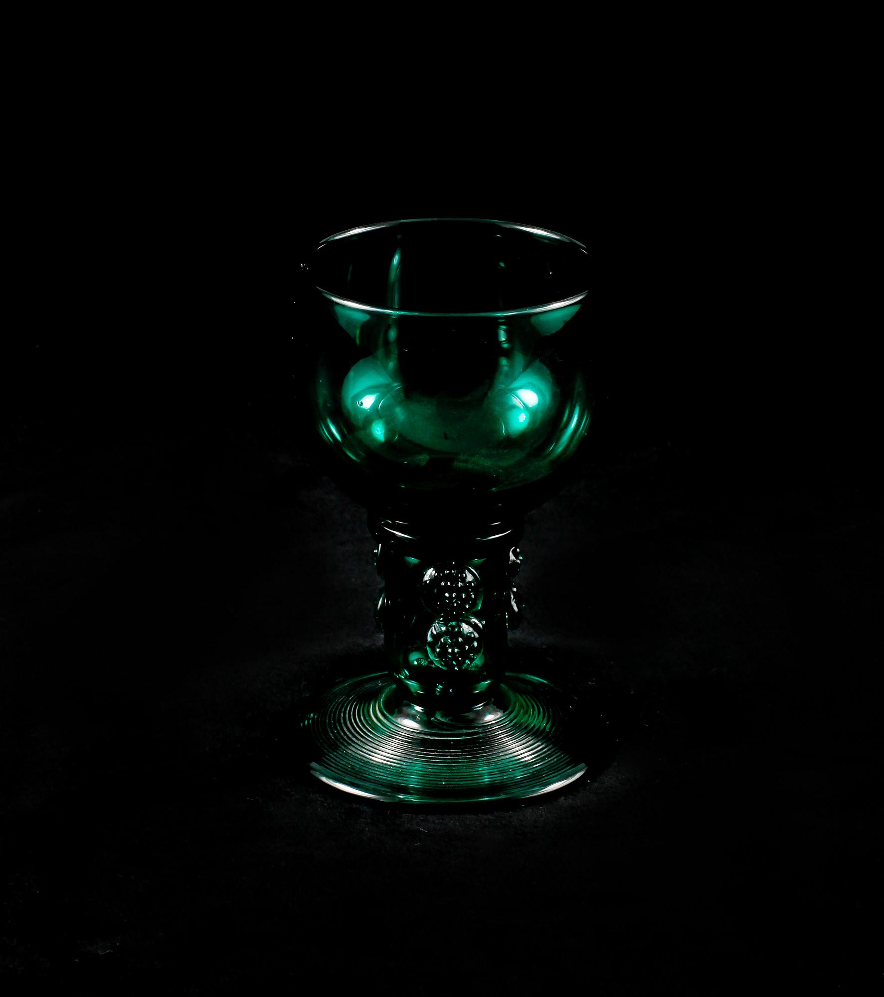 GLAS, 6 st samt LOCKPOKAL, glas, 1700/1800-tal.