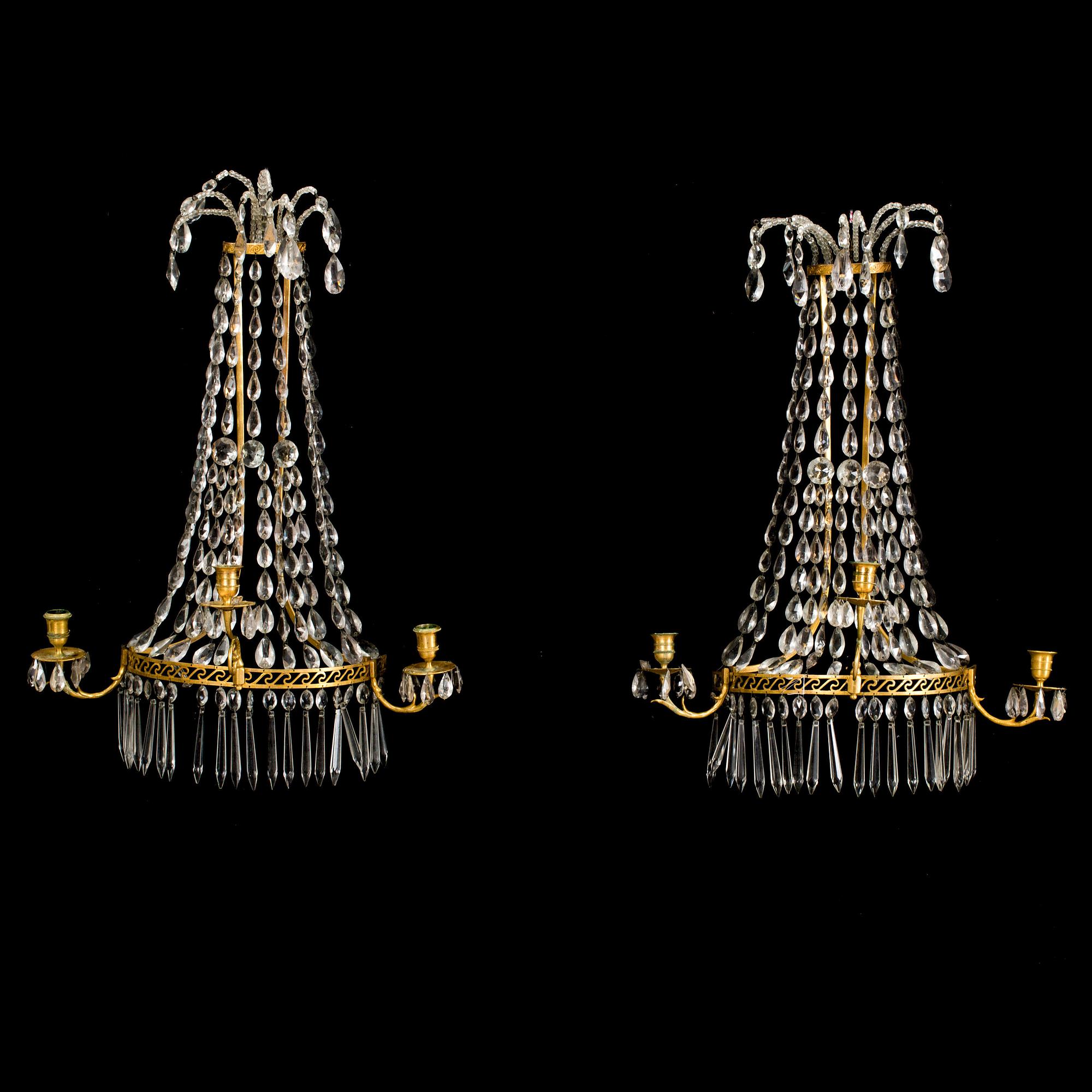 VÄGGLYSTRAR, ett par, Louis XVI, 1700-talets slut.