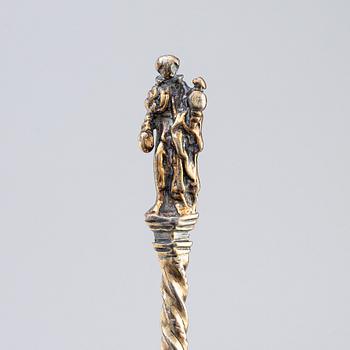 A 17th century silver-gilt Apostle-spoon, possibly Germany.
