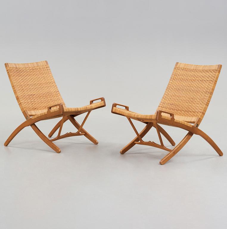 Hans J. Wegner, ett par "Folding chairs," modell 512, Johannes Hansen, Danmark 1950-tal.