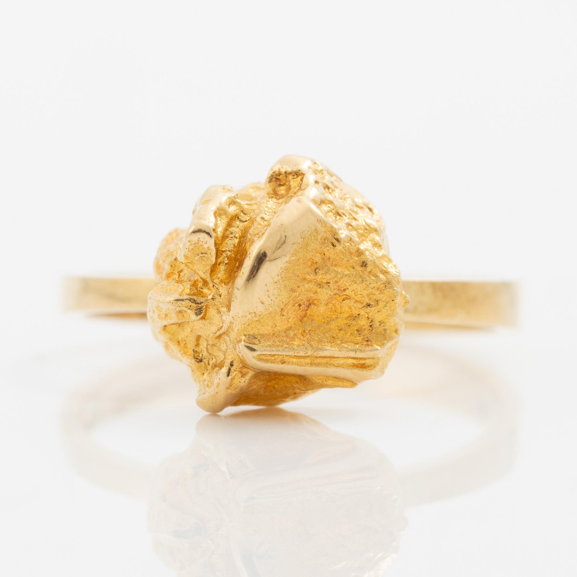 Björn Weckström, ring, 18K gold with, for Lapponia. Finland.