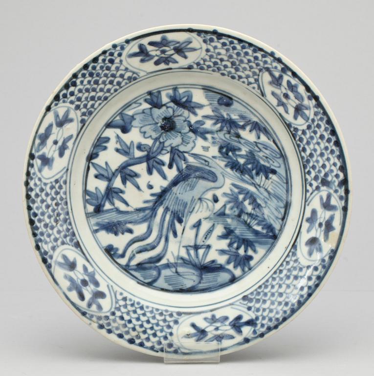 TALLRIK, porslin. Ming dynastin, Wanli (1573-1613).