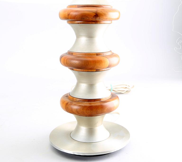 A pair of table lamps later part of the 20th century.