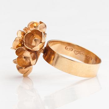 Liisa Vitali, A 14K gold ring "Kevät". Westerback, Helsinki 1974.