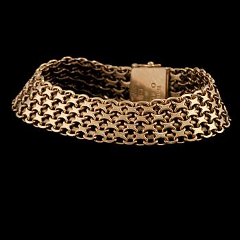 ARMBAND, 18k guld, Mikkov, Stockholm, 1962. Vikt 25 g.