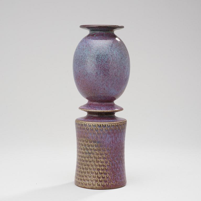 A Stig Lindberg stoneware vase, Gustavsberg Studio 1975.