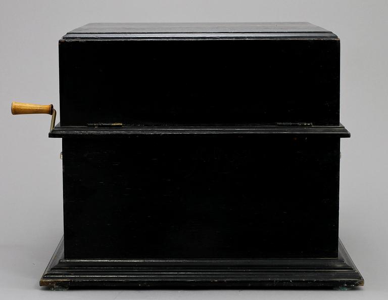 VEVGRAMMOFON med SKIVOR, Veni Vidi Vici soundbox, 1900-talets första hälft.