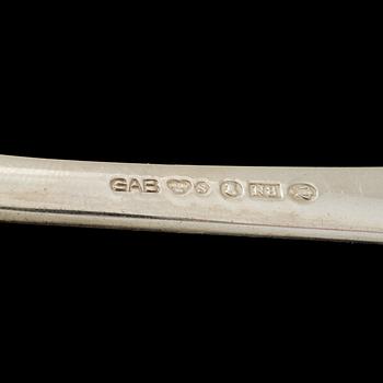 BESTICK, ca 70 delar snarlika, silver. "Chippendale". Vikt totalt inklusive stålblad, ca 2500 gram.