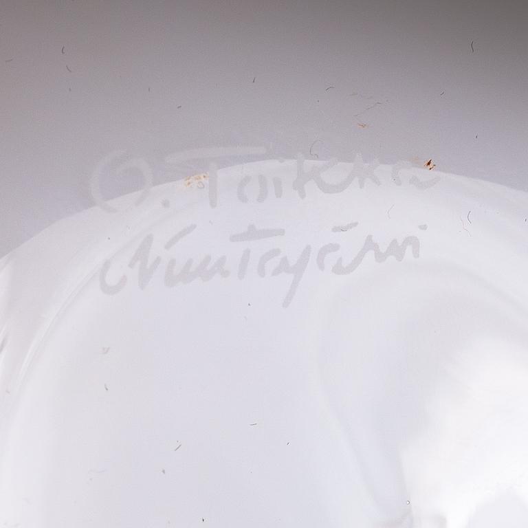 OIVA TOIKKA, a glass sculpture signed O. Toikka Nuutajärvi.