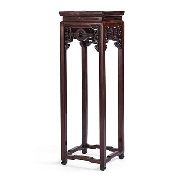 A hardwood tall table/pidestal, late Qing dynasty.