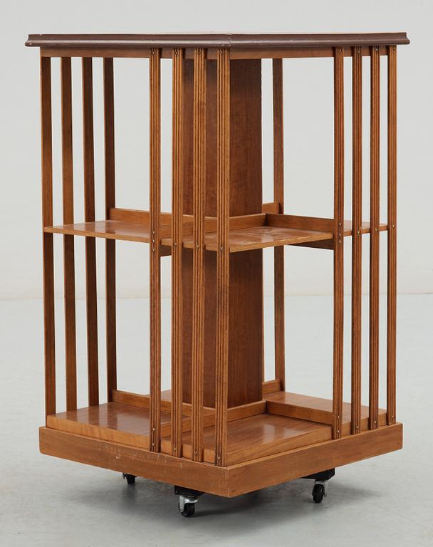 BOKSNURRA. Engelsk stil, 1900-talets första hälft.