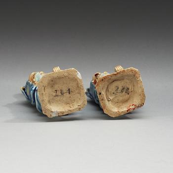 A pair of figures of sholaou, Qing dynasty, 18th Century.