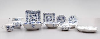 SERVISPORSLIN, 17 delar, Meissen, 1900-talets andra hälft.