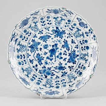FAT, porslin, Kangxistil, troligen 1800-tal.