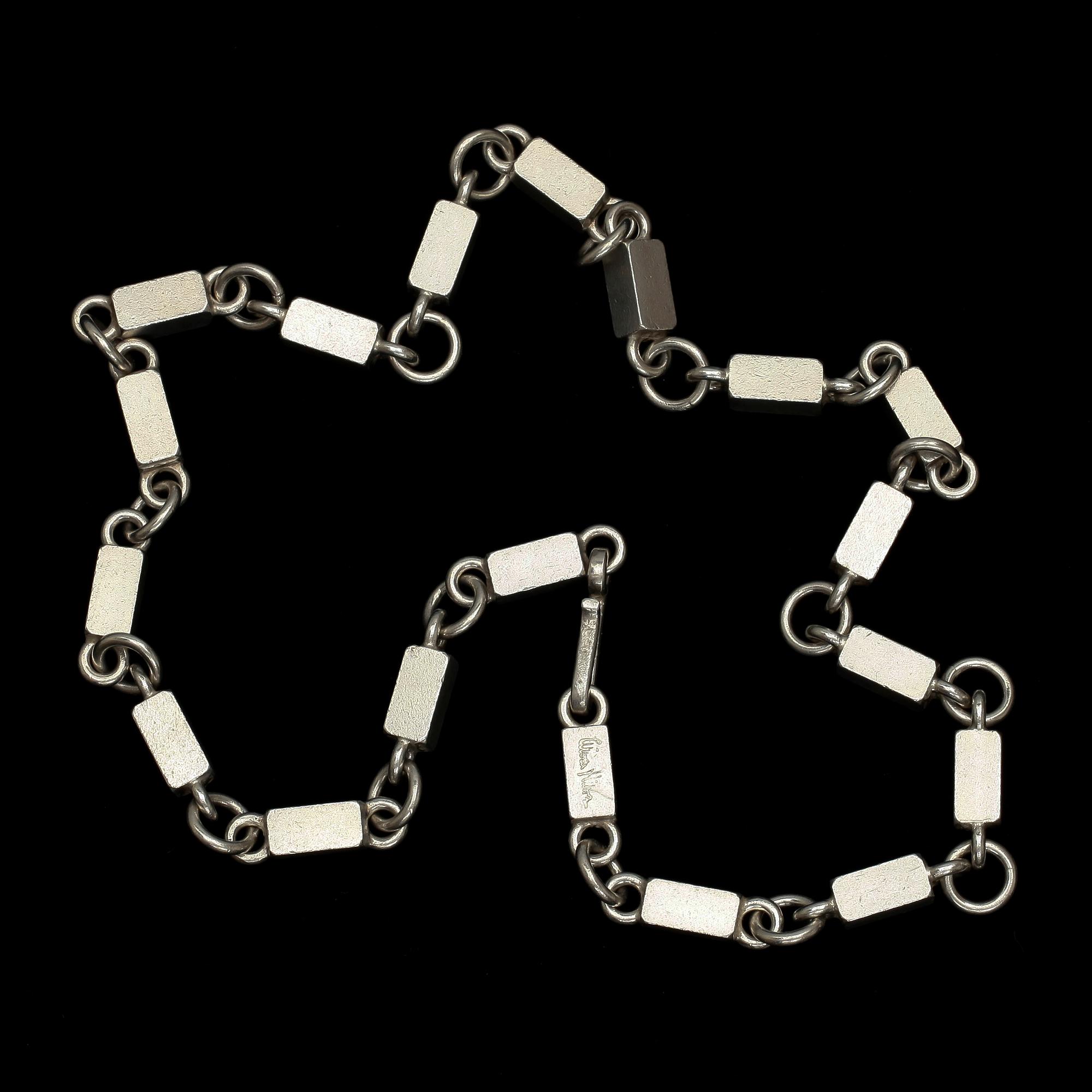 A Wiwen Nilsson sterling necklace, Lund 1947.