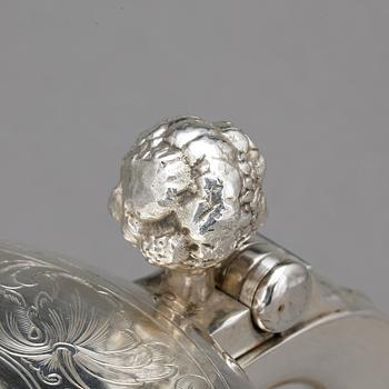 DRYCKESKANNA, silver, barockstil, K Andersson, Stockholm 1949. Vikt 1048 g.