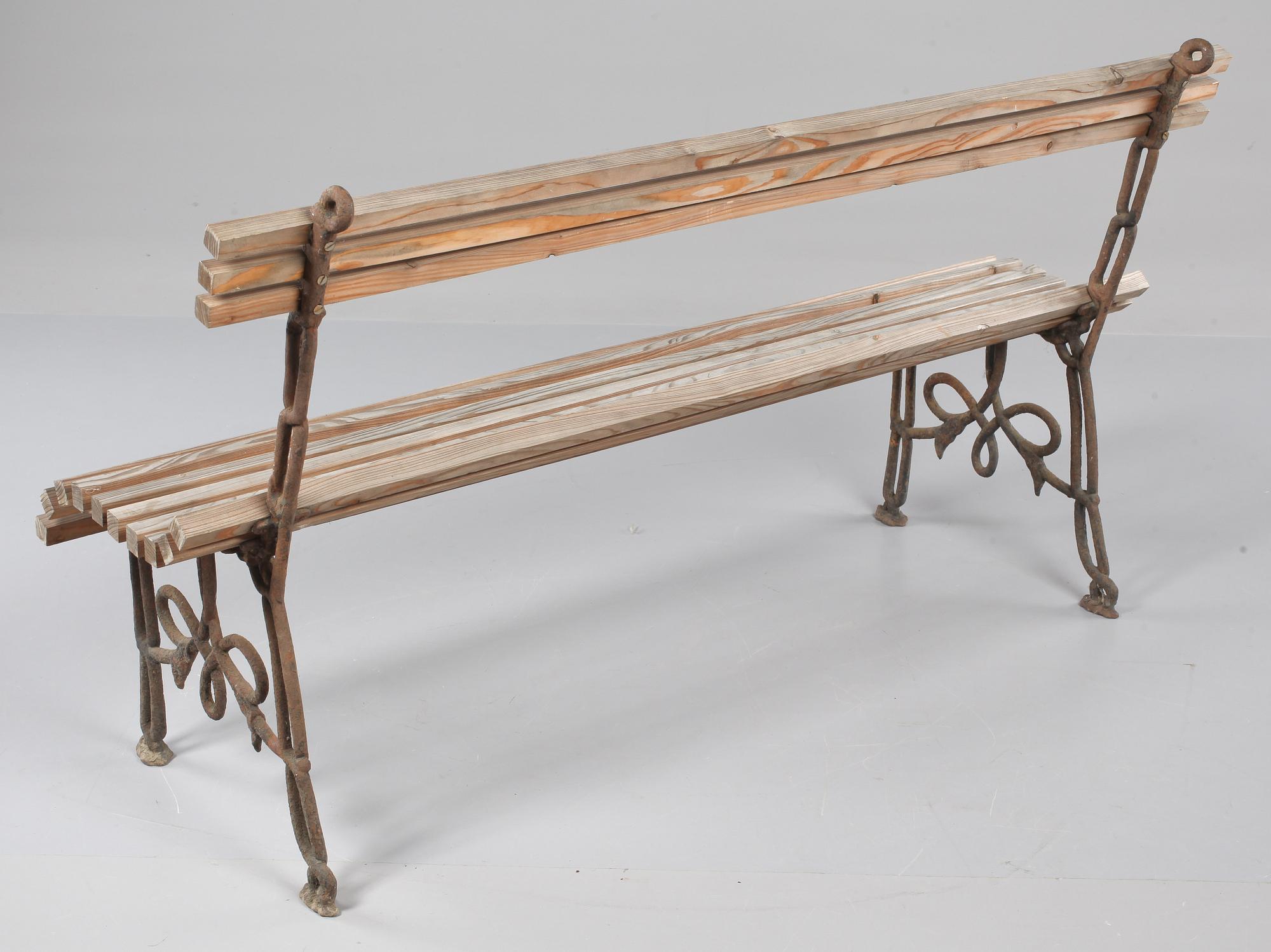 TRÄDGÅRDSSOFFA, omkring 1900-talets mitt.