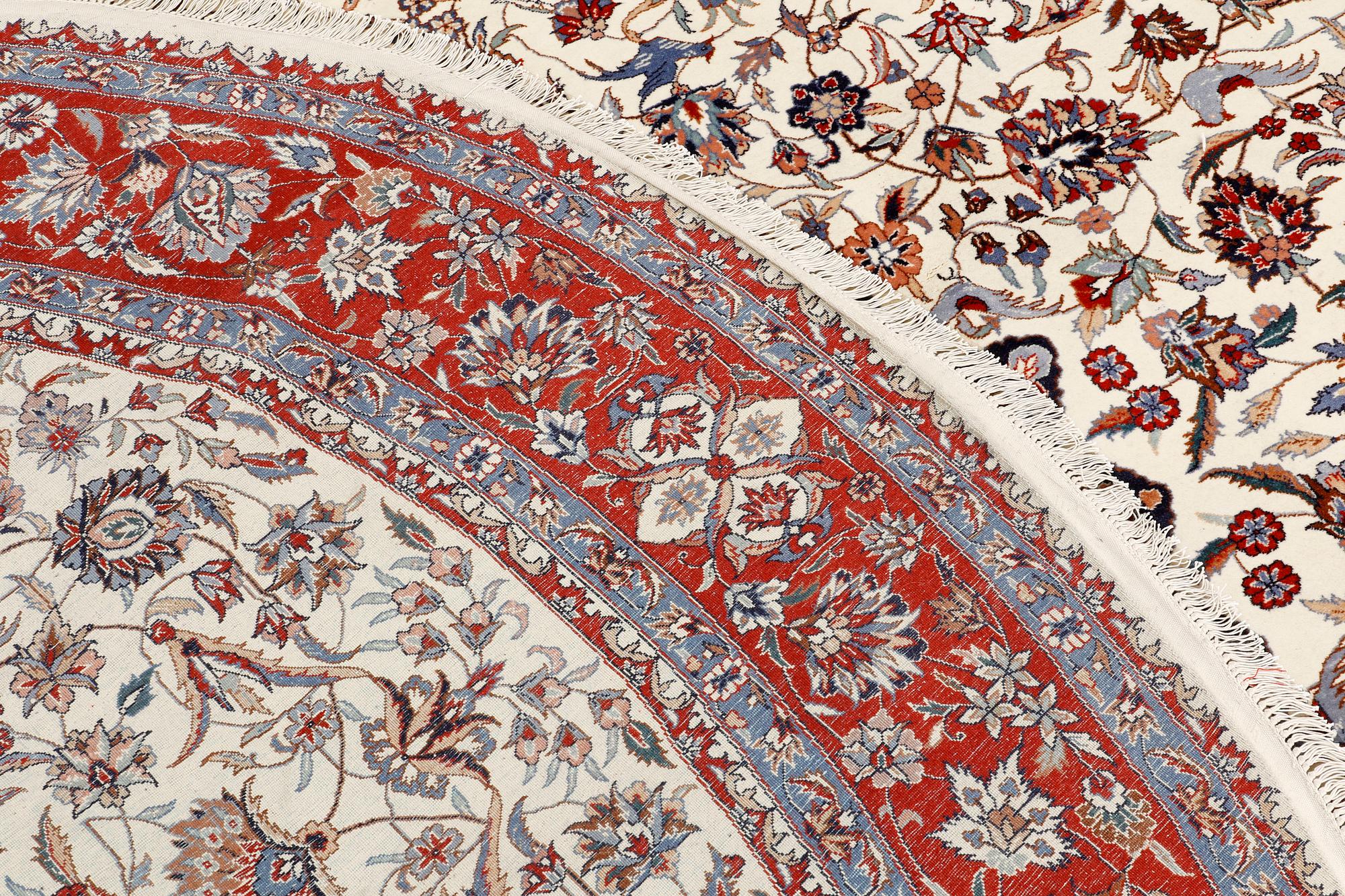 A rug, Figural Orientalisk Rund,  Diameter ca 267 cm.